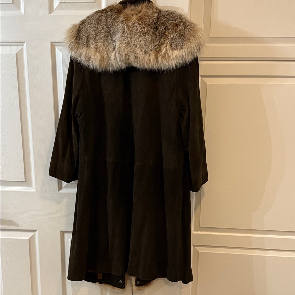 Vintage Fox Fur Trimmed Coat - Picture 3 of 11